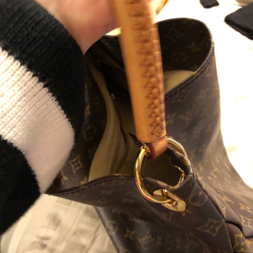 Louis Vuitton Artsy GM - Picture 7 of 15